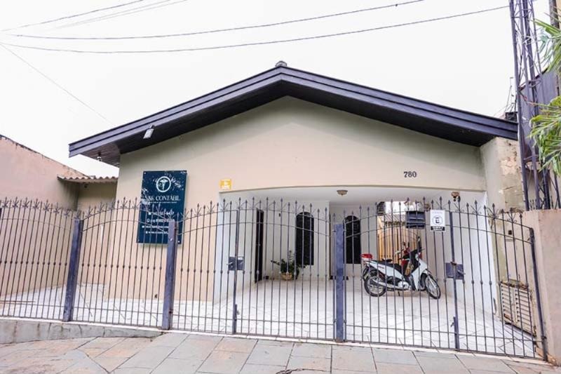 Fachada da N&L Contábil na Av. Saudade, 780, em Araçatuba